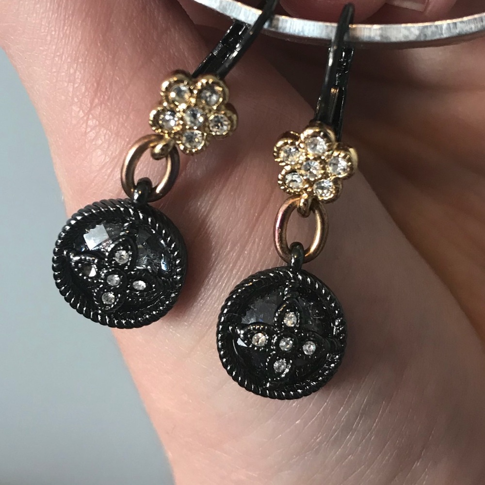 NWOT zirconia earrings